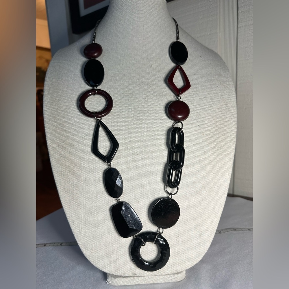 Funky abstract vibe black and red statement necklace